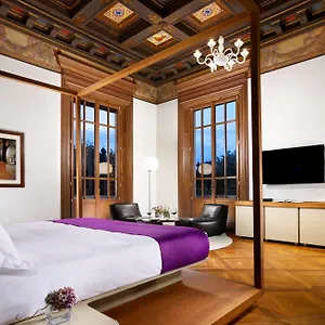Palazzo Montemartini Rome, A Radisson Collection Рим